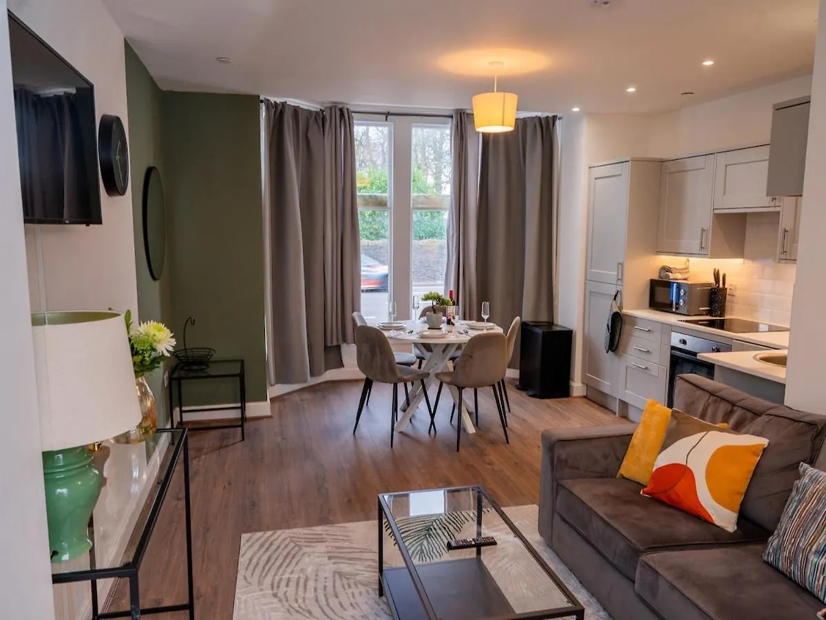 Central Cardiff City Apartment