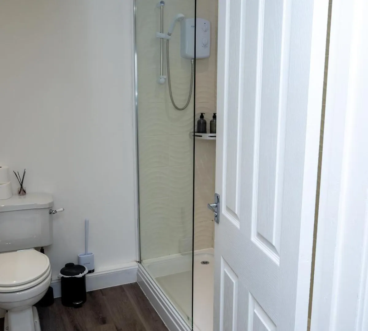 Central Cardiff City Apartment